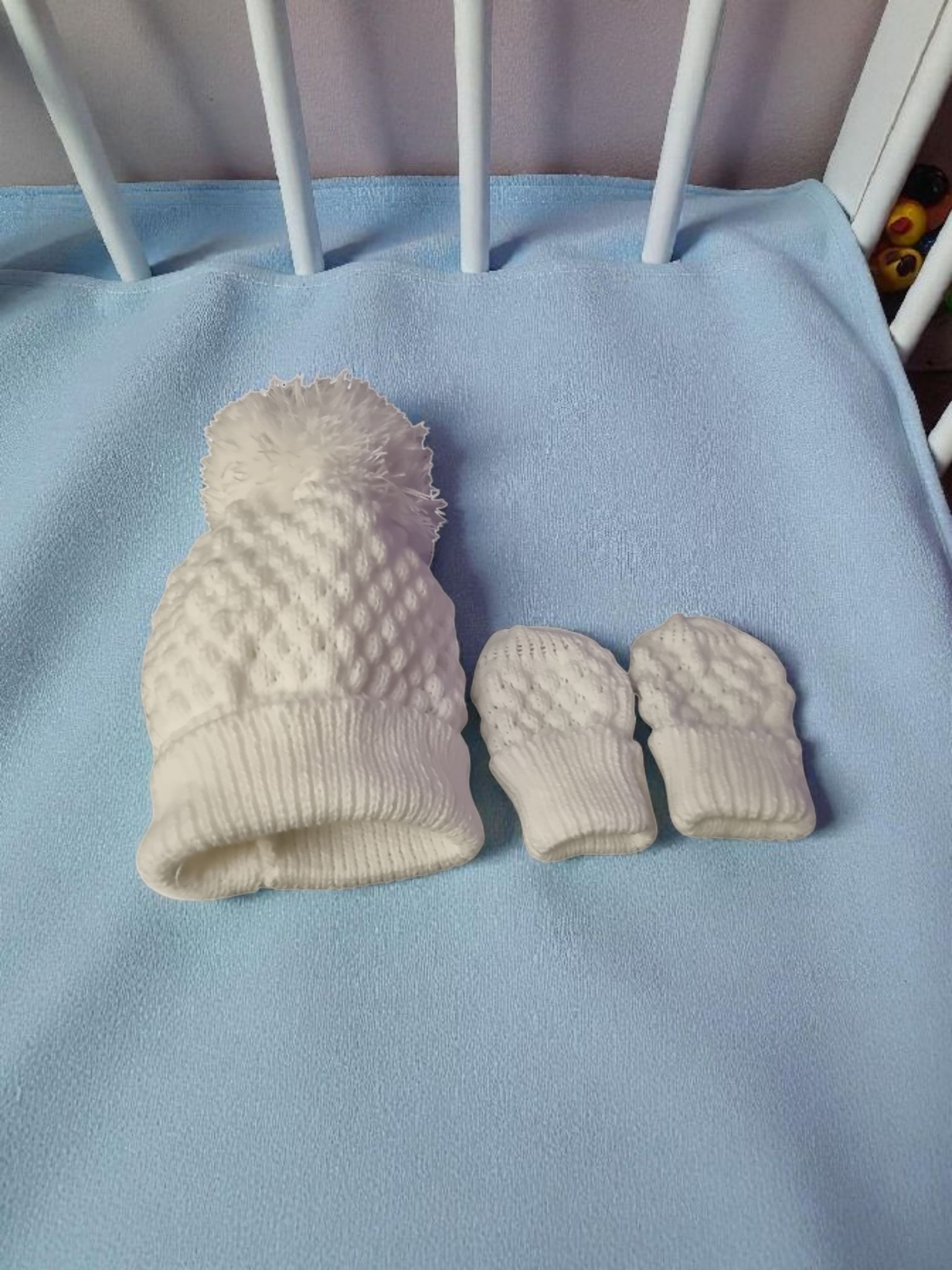 Wool Pom Pom Baby Hat & Matching Mitts - Image 4